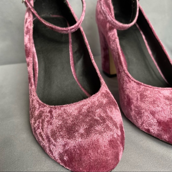ASOS | Dark Pink Crushed Velvet Heels - size 4 - Picture 5 of 7